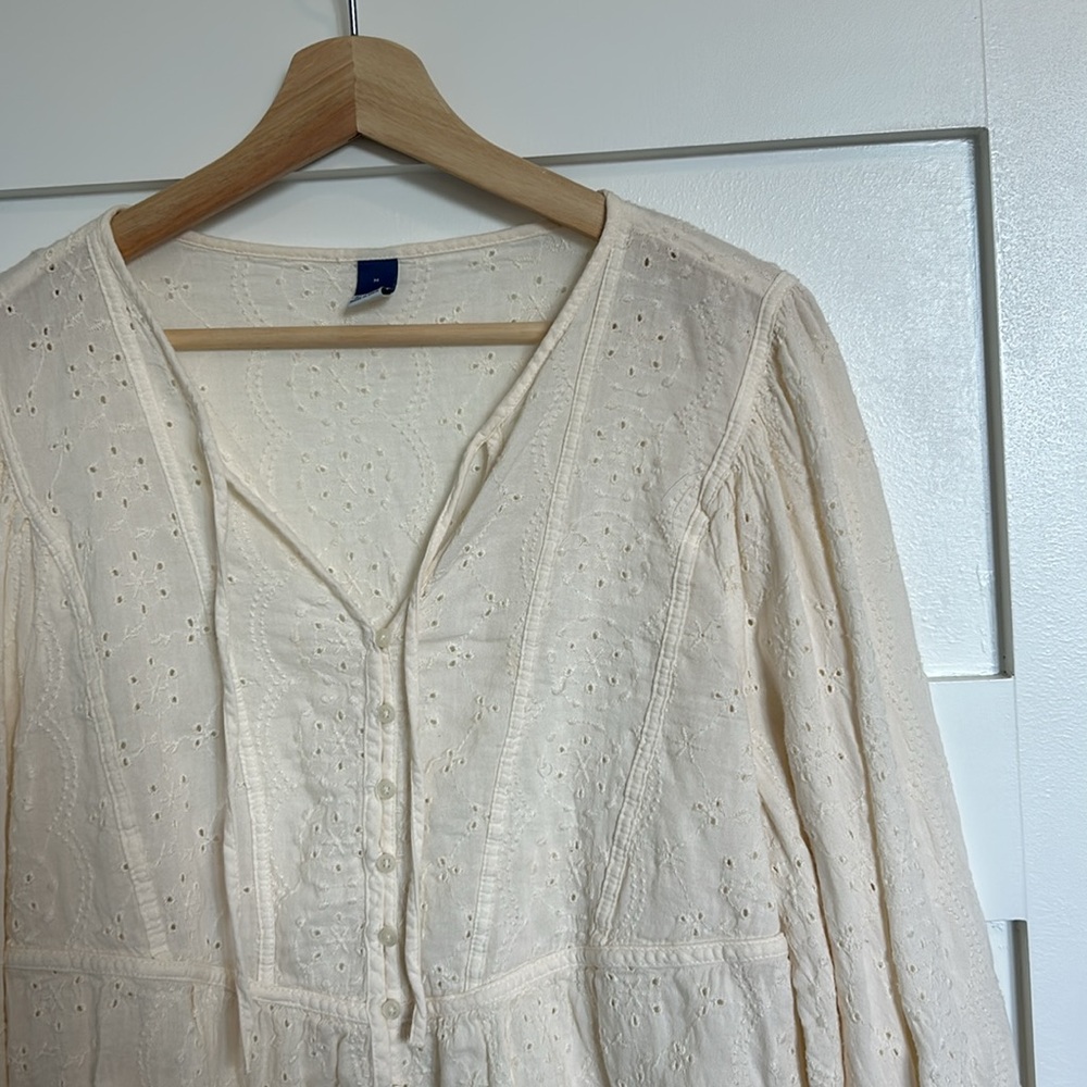 old navy top!
